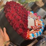 گل رز با جعبه شیشه ای