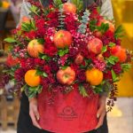 میوه و گل یلدا برای مادر