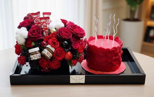 گل و کیک ولنتاین ارسال فوری