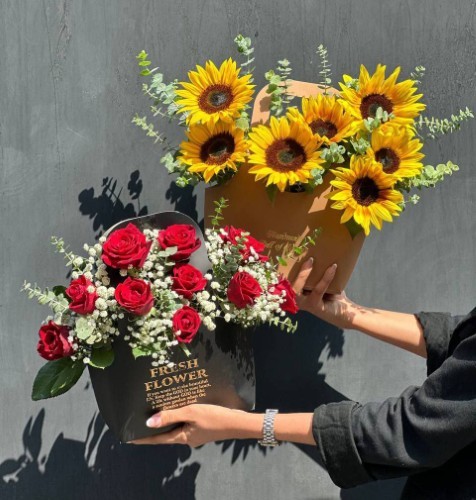 بگ گل انتخابی رز یا آقتابگردان