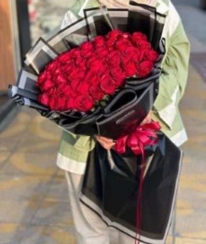دسته گل رز قرمزبرای دوست دختر