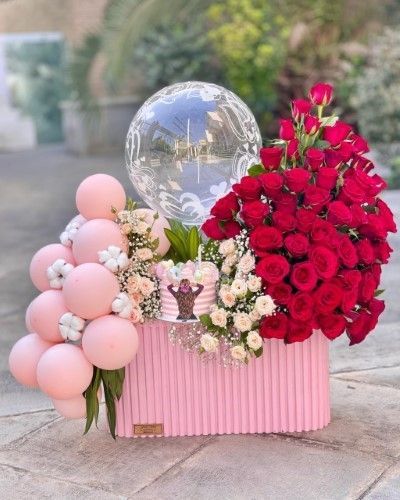 گل و کیک بزرگ و ویژه برای دختر