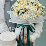 گلدان با کیک روز مادر