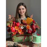 باکس گل و کیک ترند امسال یلدایی برای عروس ، مادر زن ، مادر شوهر ، داماد