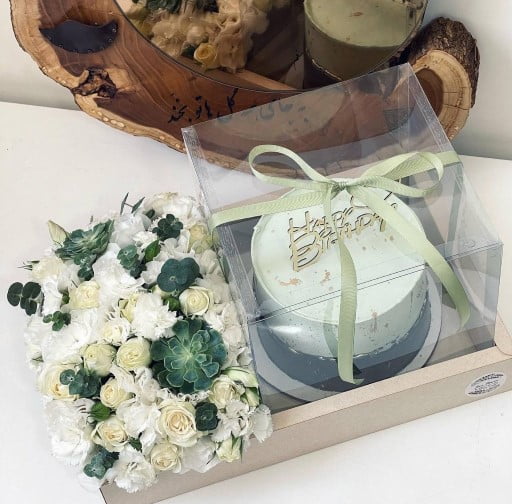 کیک تولد با گل سبک جدید