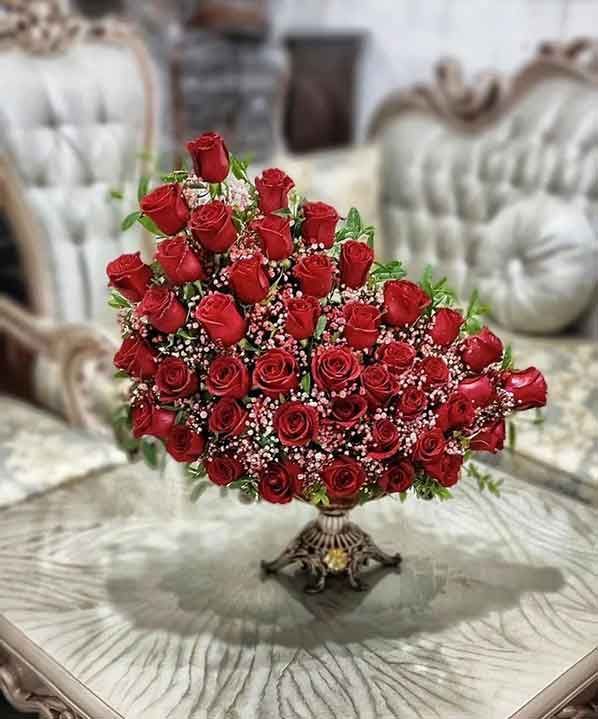 گل برای تبریک به دکتر زنان و زایمان